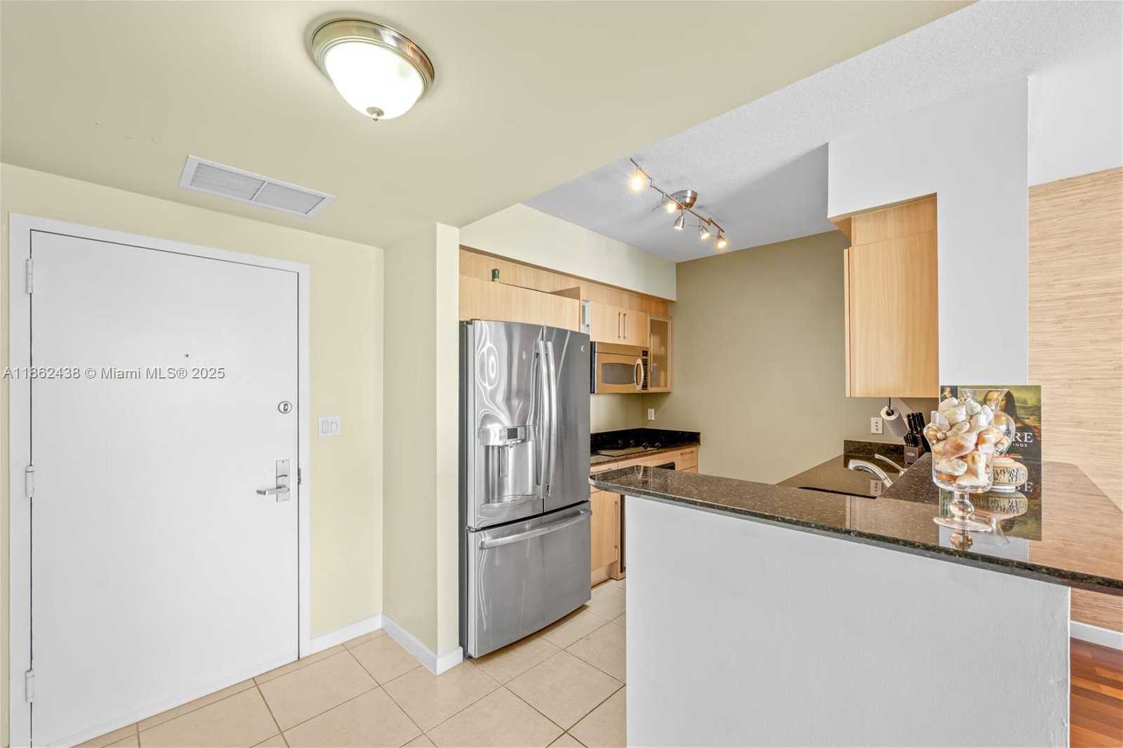 Small Image of 325 SOUTH BISCAYNE BLVD #1918, Miami Number 16