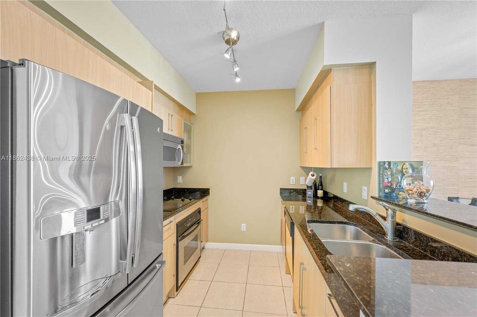 Small Image of 325 SOUTH BISCAYNE BLVD #1918, Miami Number 18