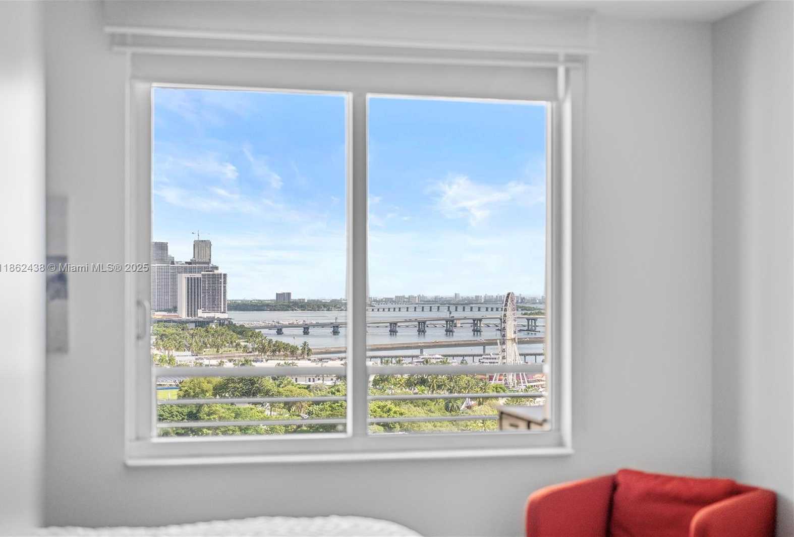 Small Image of 325 SOUTH BISCAYNE BLVD #1918, Miami Number 26