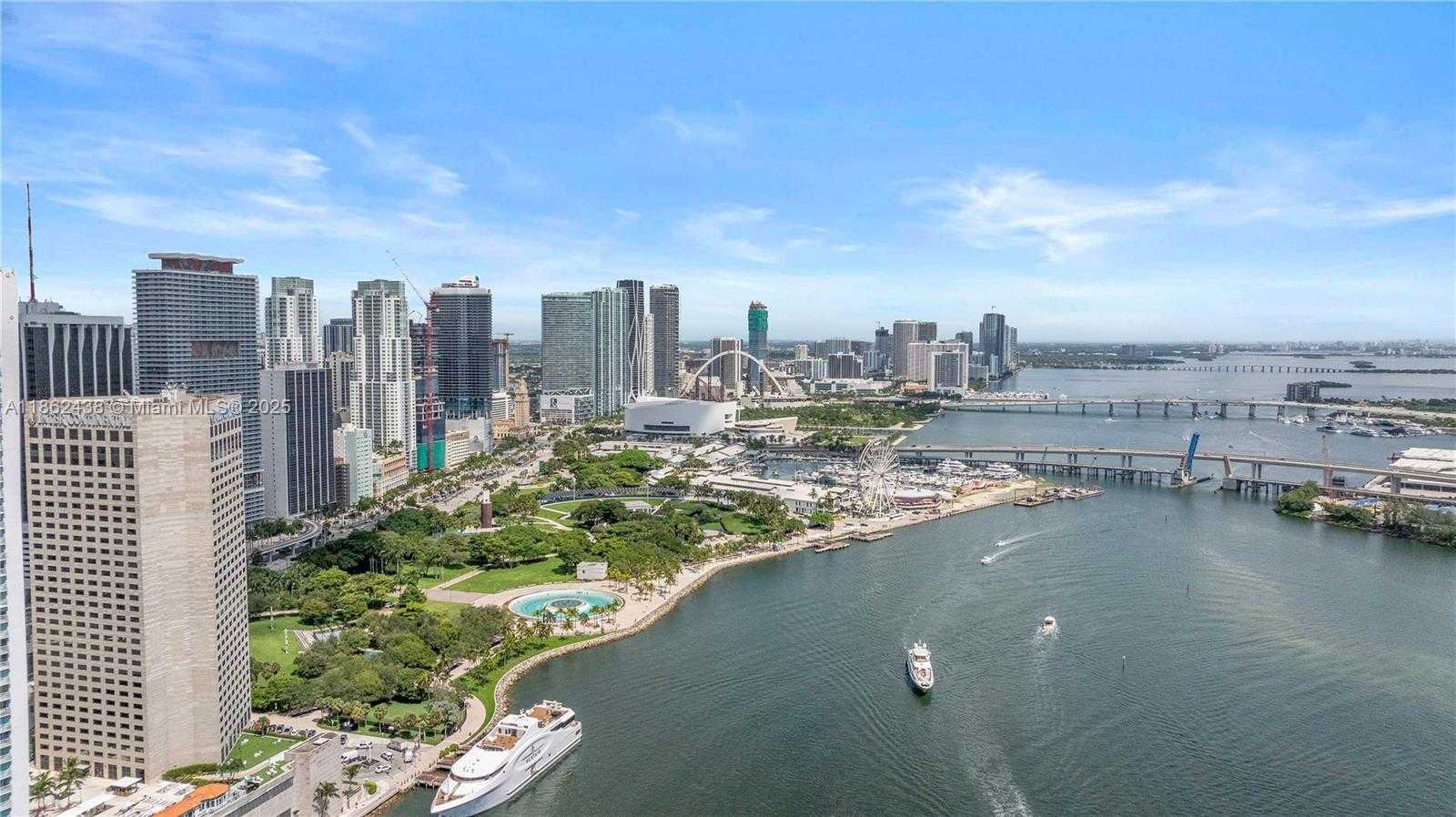 Small Image of 325 SOUTH BISCAYNE BLVD #1918, Miami Number 29