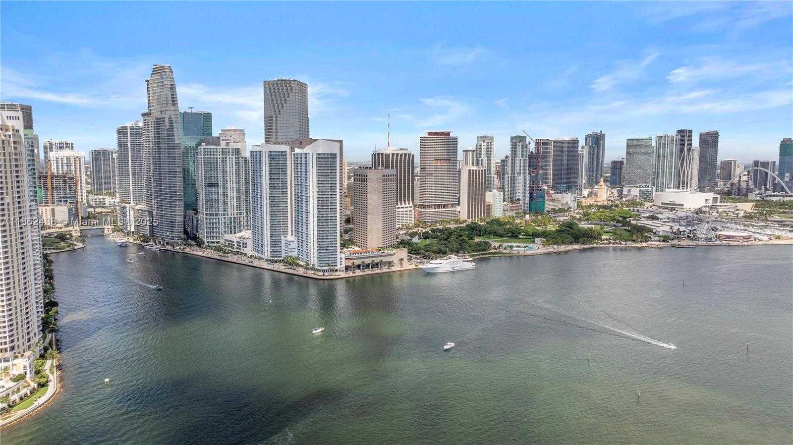 Small Image of 325 SOUTH BISCAYNE BLVD #1918, Miami Number 31