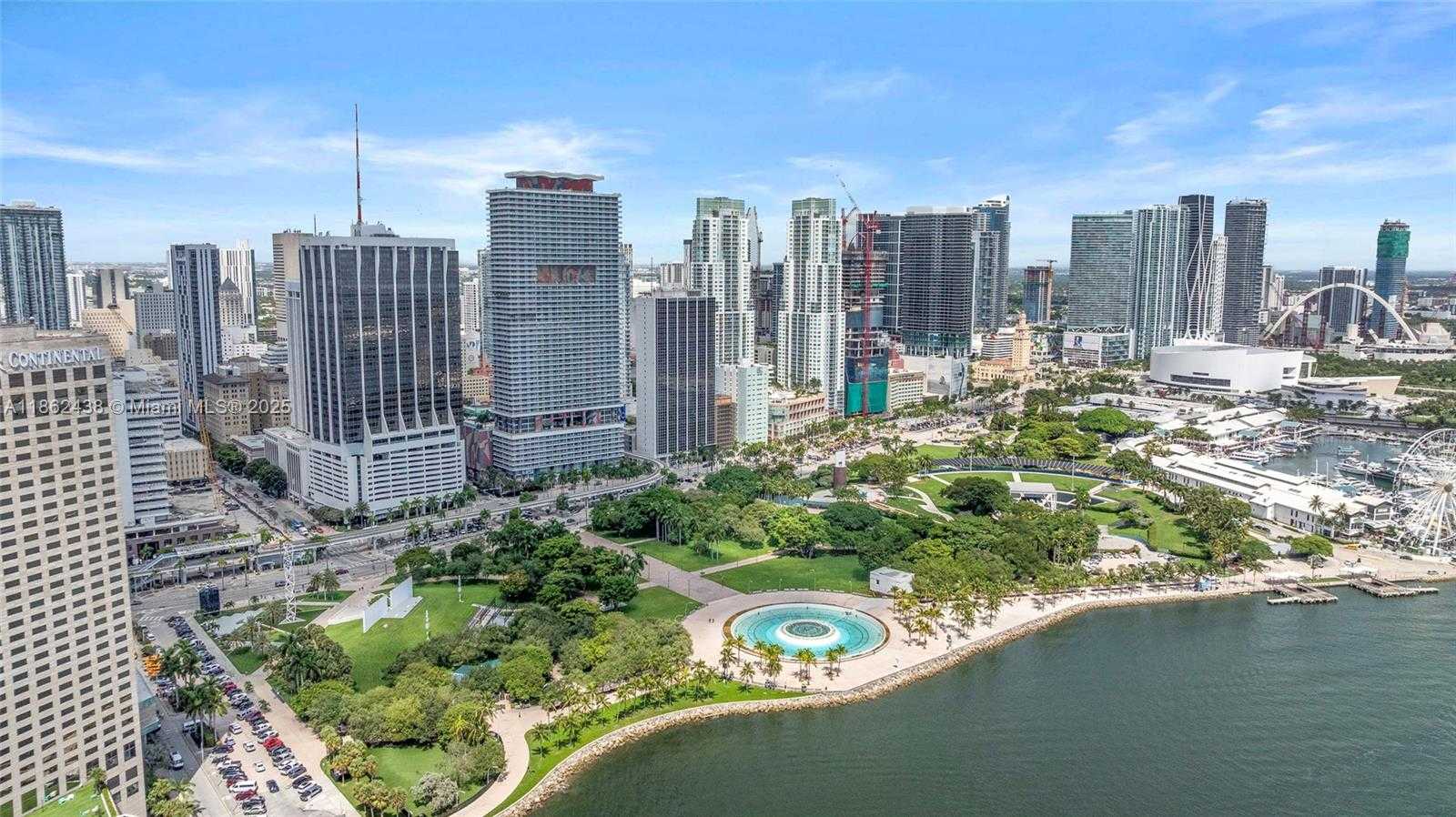 Small Image of 325 SOUTH BISCAYNE BLVD #1918, Miami Number 38