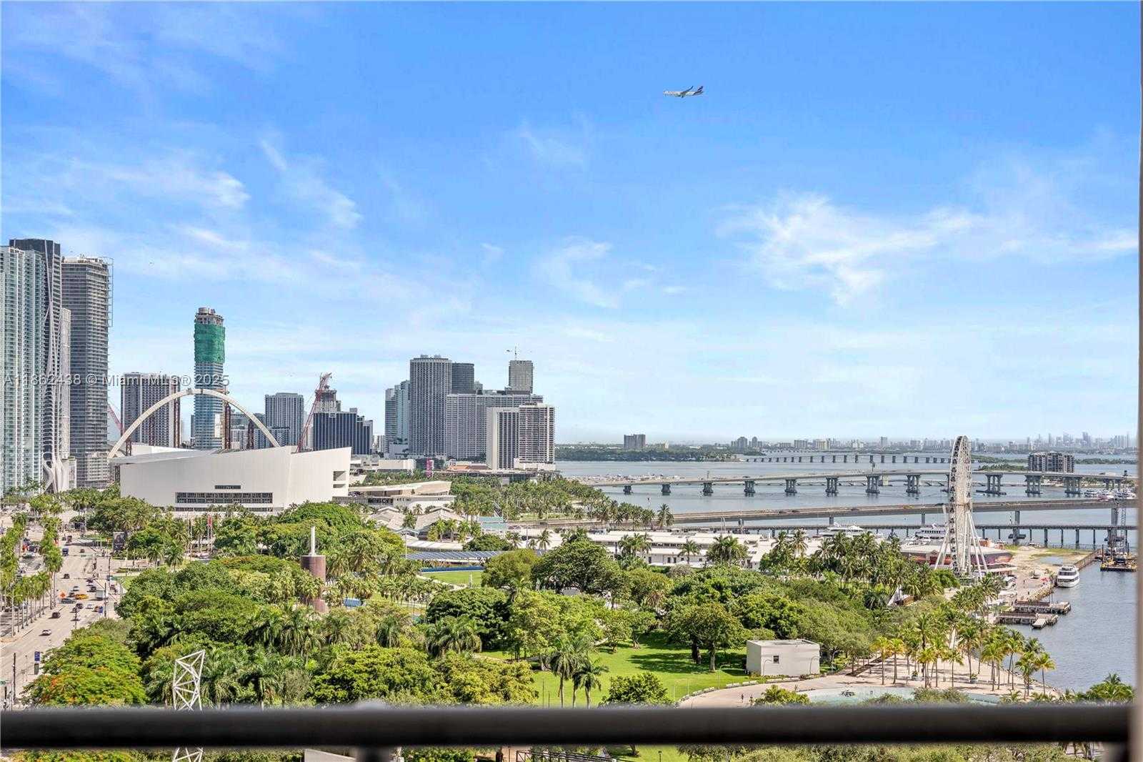 Small Image of 325 SOUTH BISCAYNE BLVD #1918, Miami Number 9