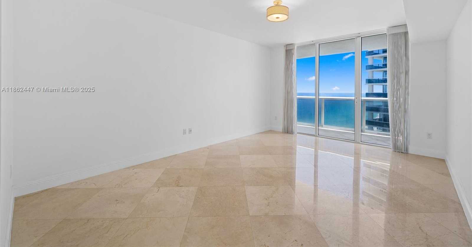 Small Image of 1830 SOUTH OCEAN DR #3706, Hallandale Beach Number 10