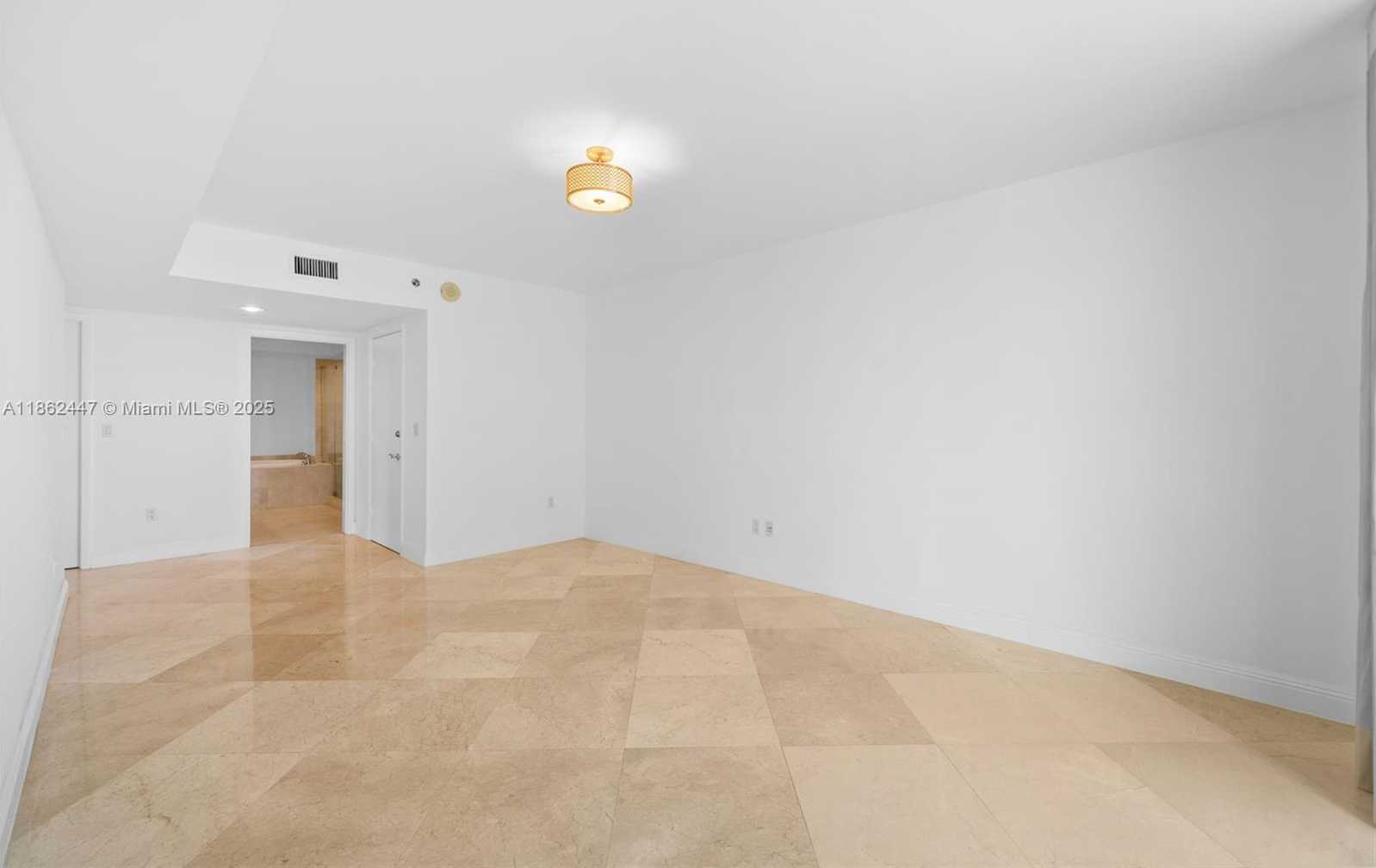 Small Image of 1830 SOUTH OCEAN DR #3706, Hallandale Beach Number 11