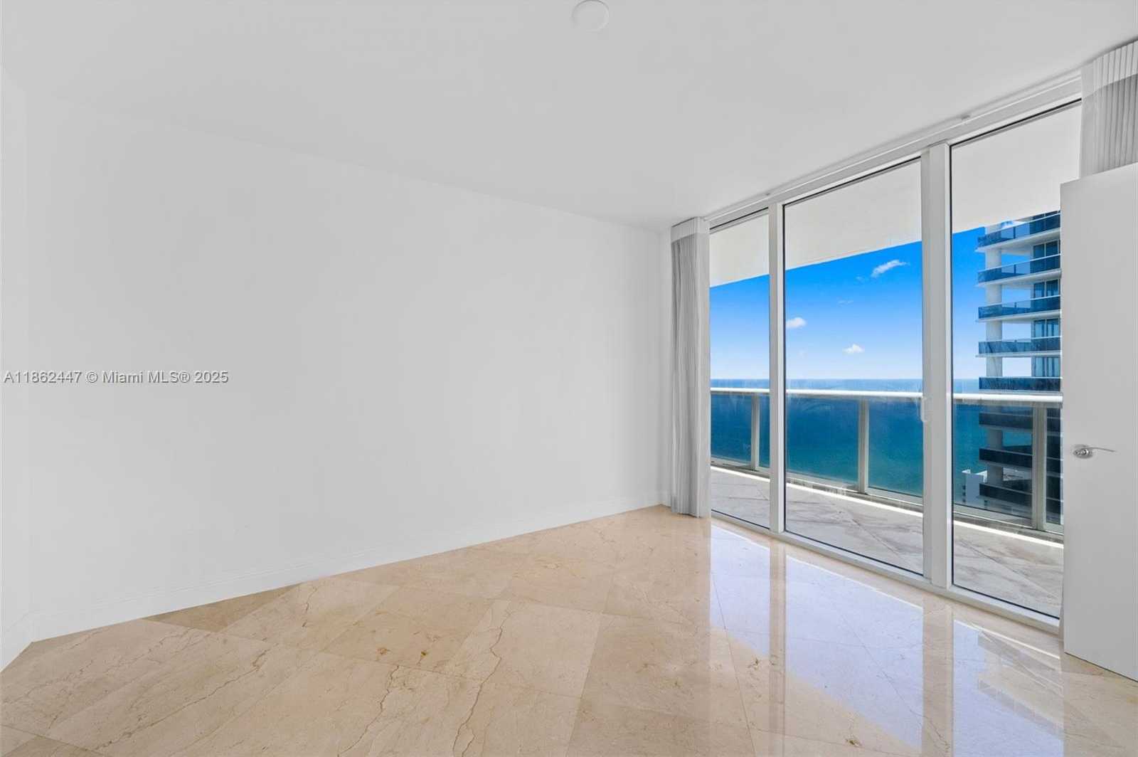 Small Image of 1830 SOUTH OCEAN DR #3706, Hallandale Beach Number 18