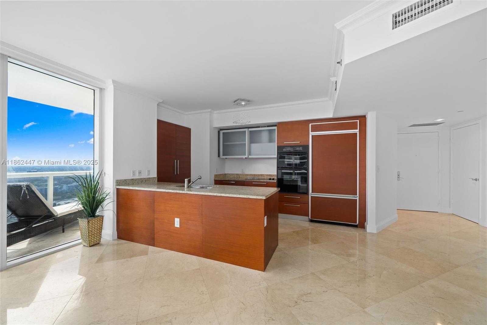 Small Image of 1830 SOUTH OCEAN DR #3706, Hallandale Beach Number 7