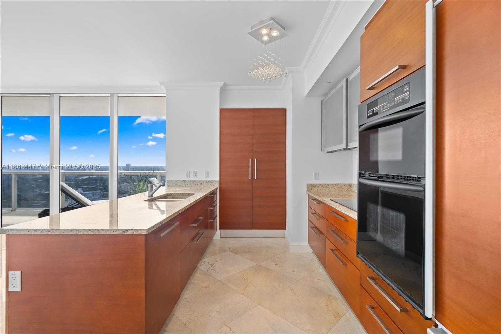 Small Image of 1830 SOUTH OCEAN DR #3706, Hallandale Beach Number 8