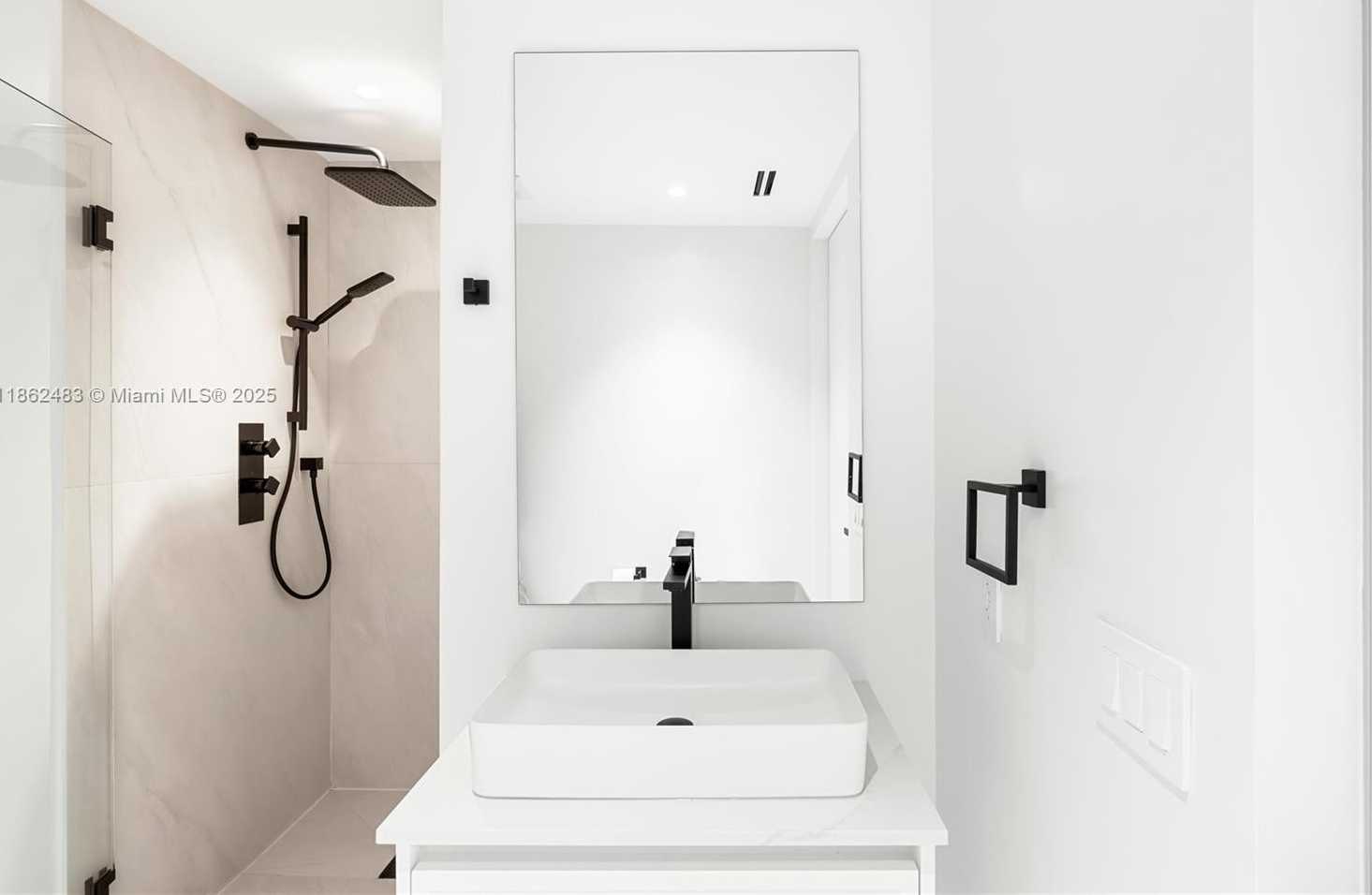 Small Image of 1111 SOUTH WEST 1ST AVE #3719-N, Miami Number 31