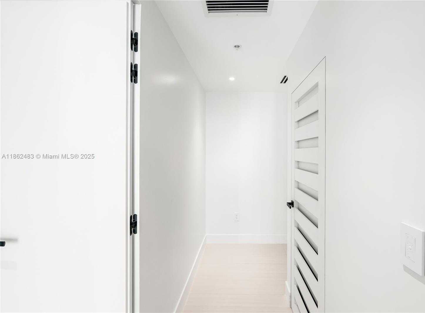 Small Image of 1111 SOUTH WEST 1ST AVE #3719-N, Miami Number 36