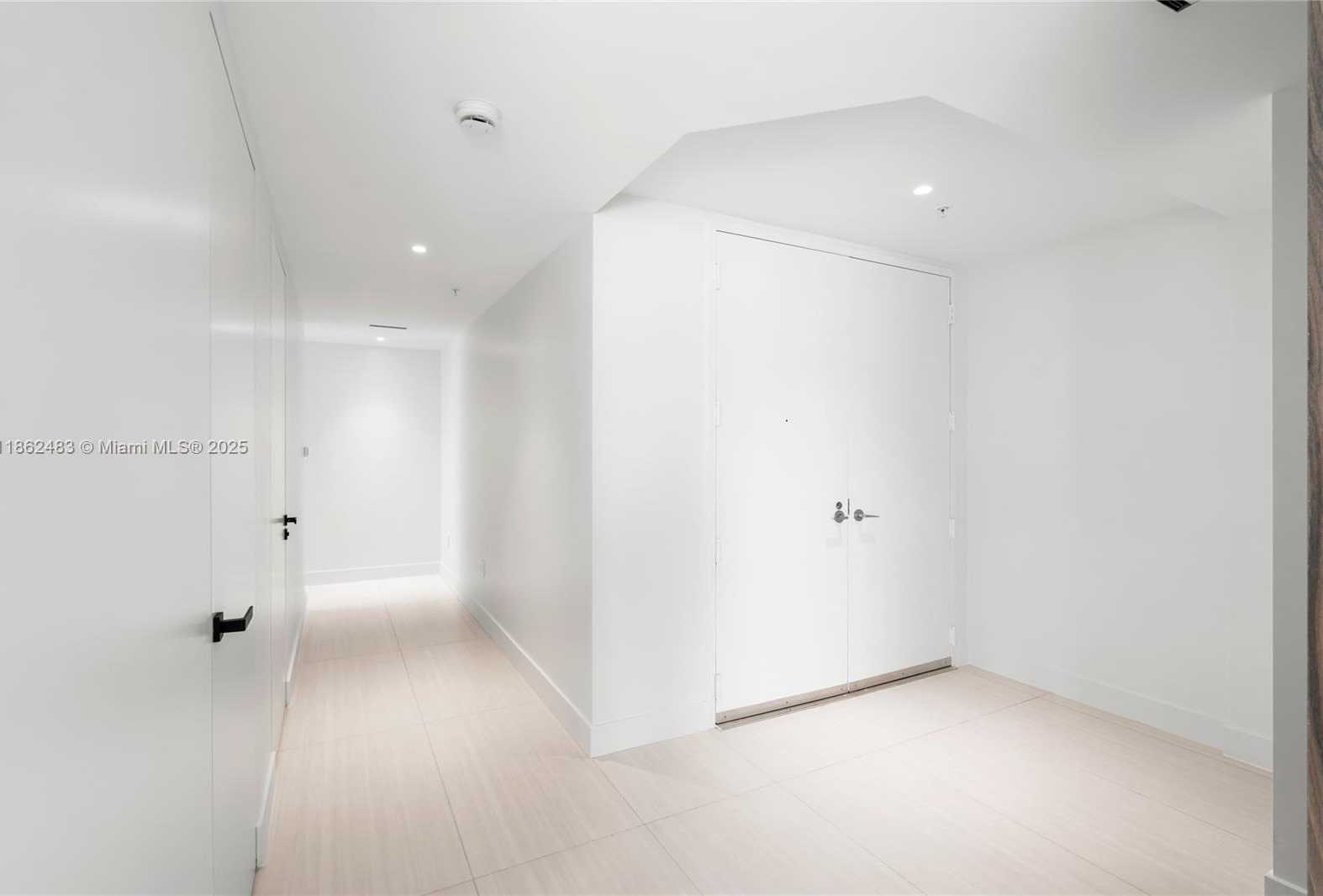 Small Image of 1111 SOUTH WEST 1ST AVE #3719-N, Miami Number 53