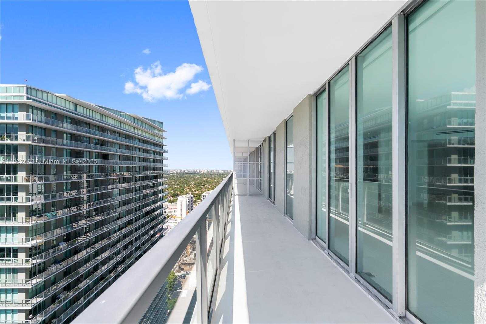 Small Image of 1111 SOUTH WEST 1ST AVE #3719-N, Miami Number 59