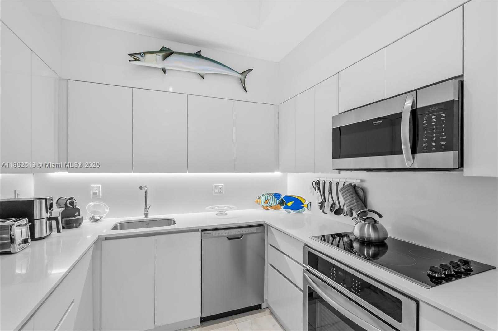 Small Image of 1500 BAY RD #1548S, Miami Beach Number 17