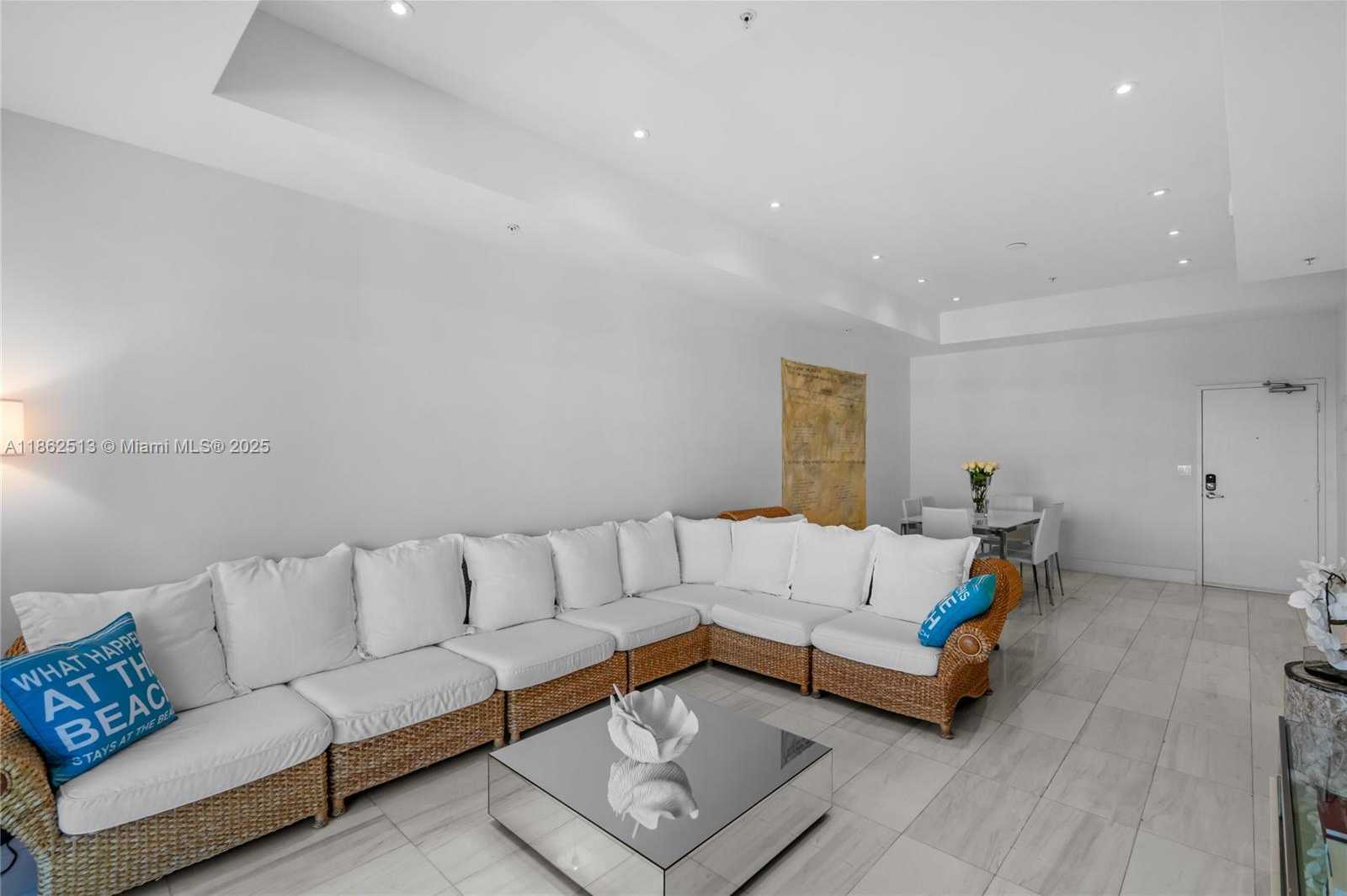 Small Image of 1500 BAY RD #1548S, Miami Beach Number 3