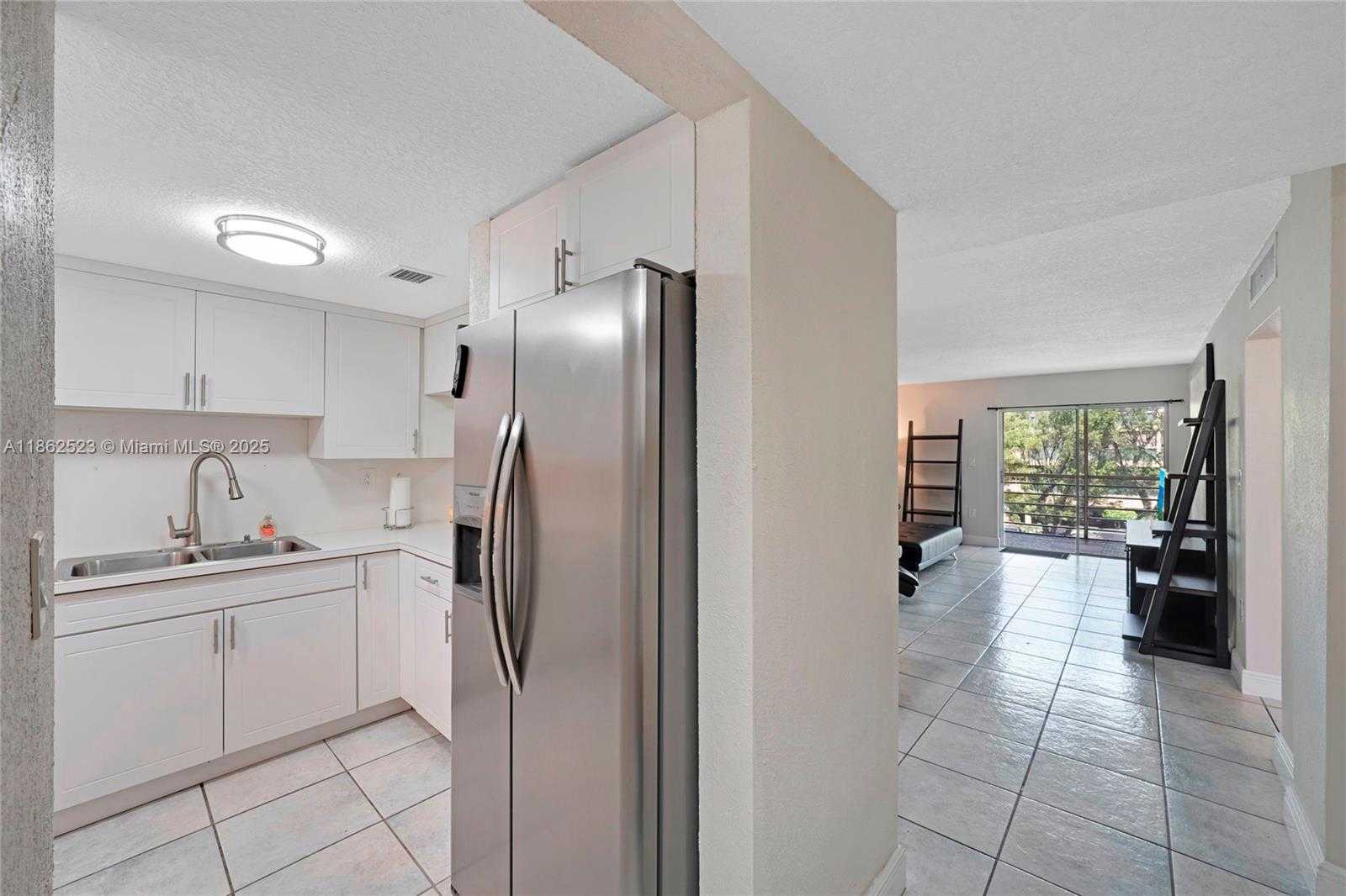 Small Image of 1810 WEST 56TH ST #3204, Hialeah Number 6