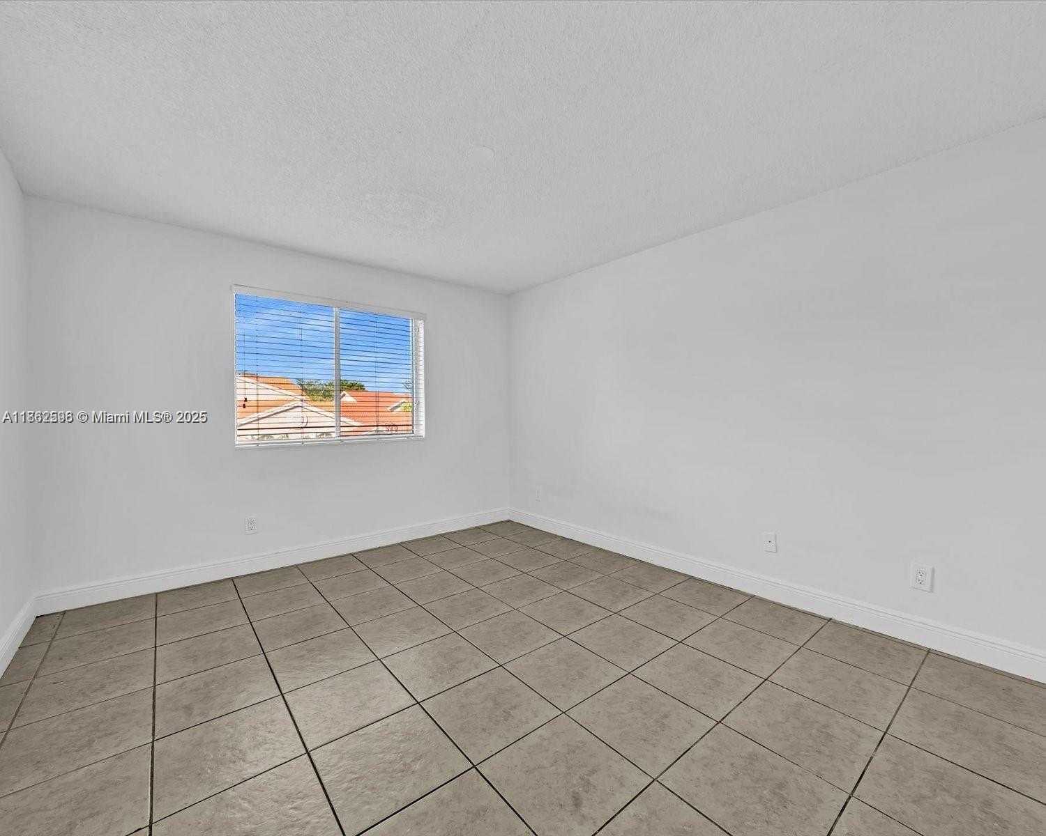 Small Image of 15770 SOUTH WEST 106TH TER #303, Miami Number 34