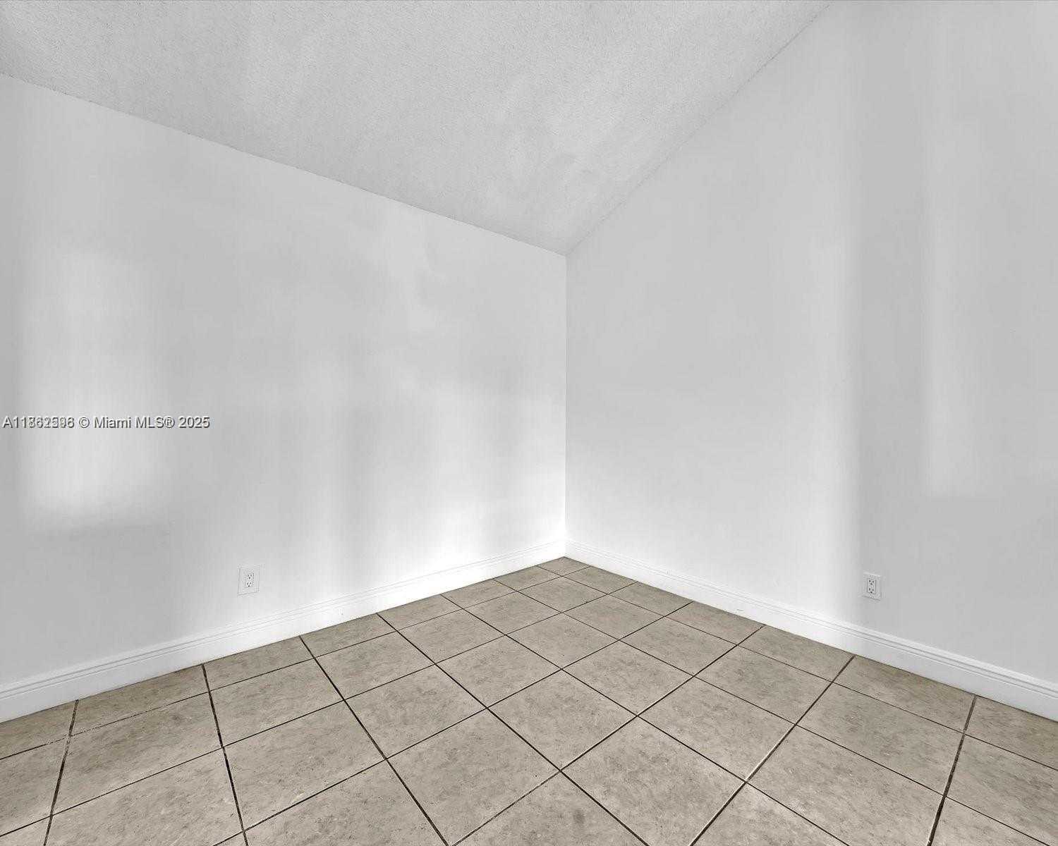 Small Image of 15770 SOUTH WEST 106TH TER #303, Miami Number 43