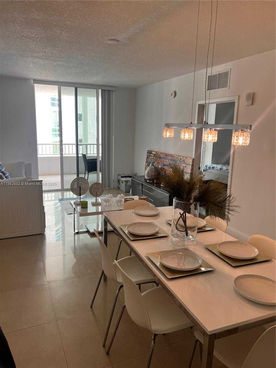 Small Image of 170 SOUTH EAST 14TH ST #1504, Miami Number 2