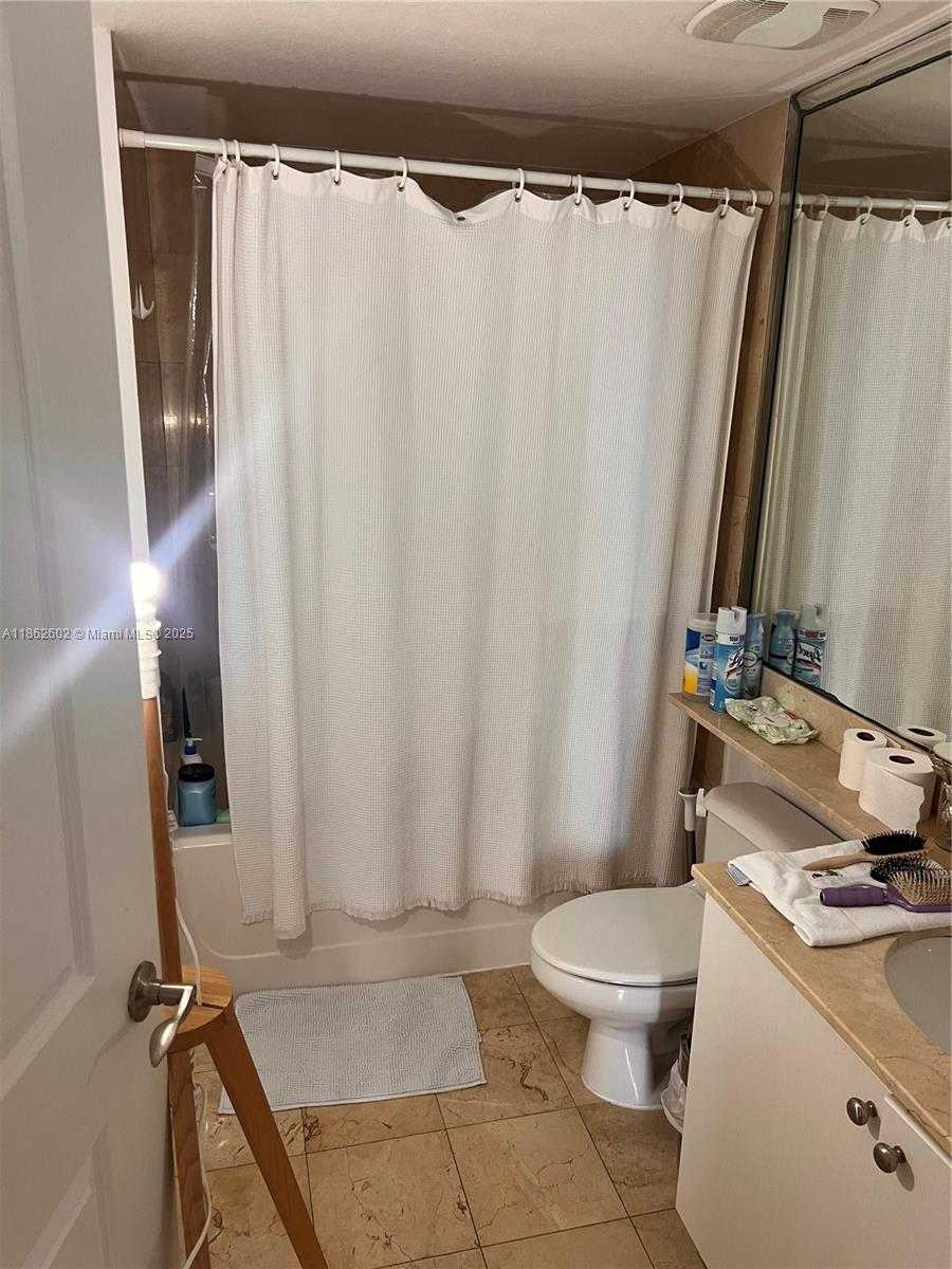 Small Image of 170 SOUTH EAST 14TH ST #1504, Miami Number 24