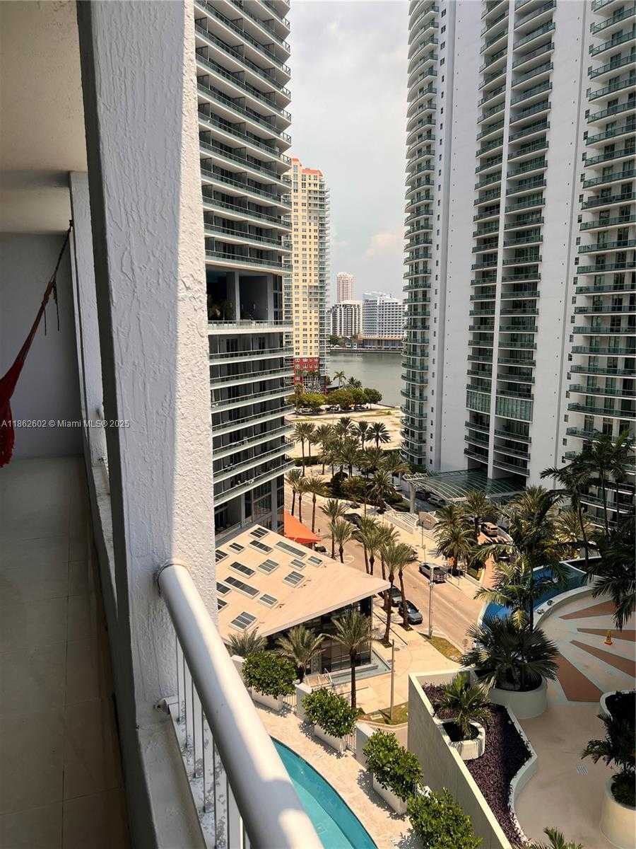 Small Image of 170 SOUTH EAST 14TH ST #1504, Miami Number 28