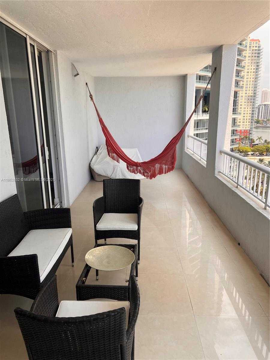 Small Image of 170 SOUTH EAST 14TH ST #1504, Miami Number 30
