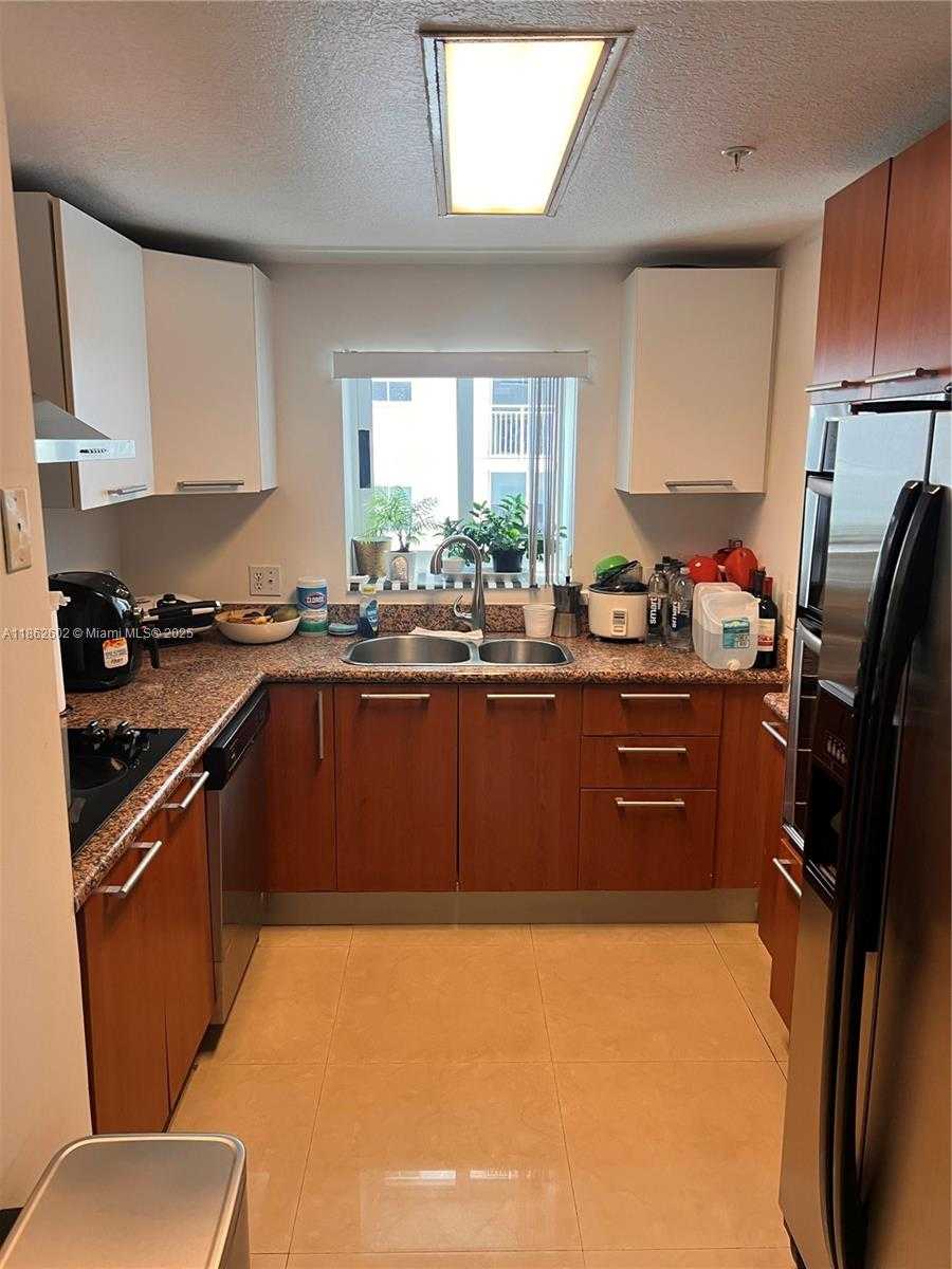 Small Image of 170 SOUTH EAST 14TH ST #1504, Miami Number 4