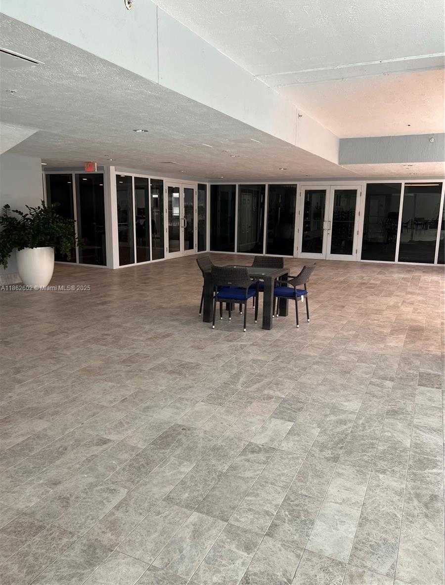 Small Image of 170 SOUTH EAST 14TH ST #1504, Miami Number 40