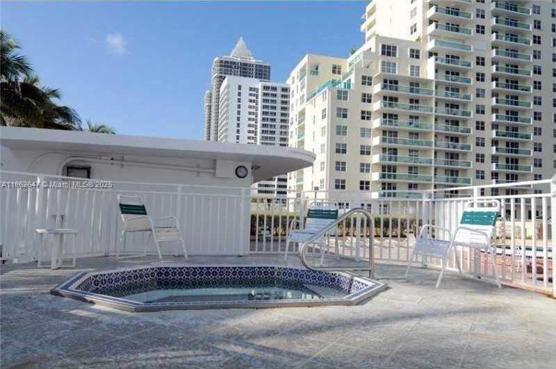 Small Image of 5005 COLLINS AVE #715, Miami Number 15