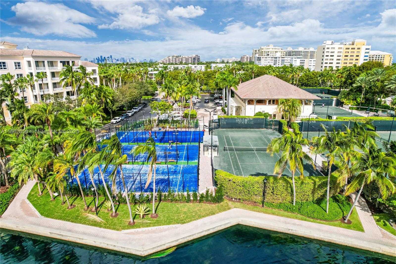 Small Image of 701 CRANDON BLVD #302, Key Biscayne Number 3