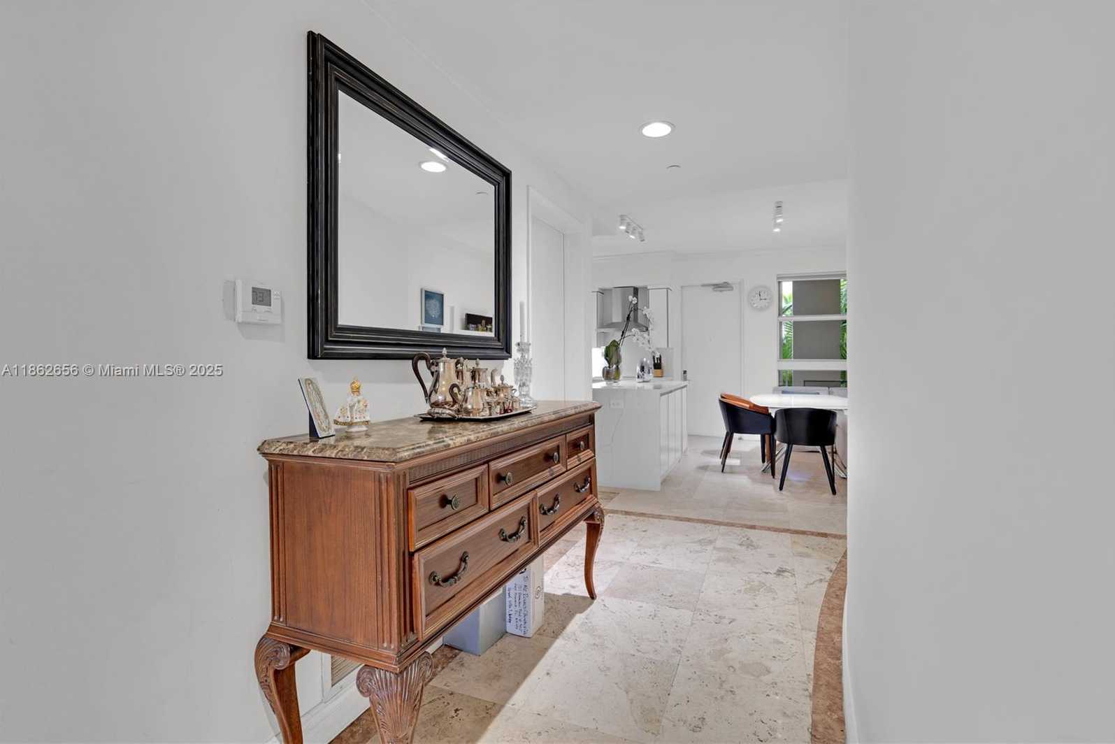 Small Image of 701 CRANDON BLVD #302, Key Biscayne Number 30