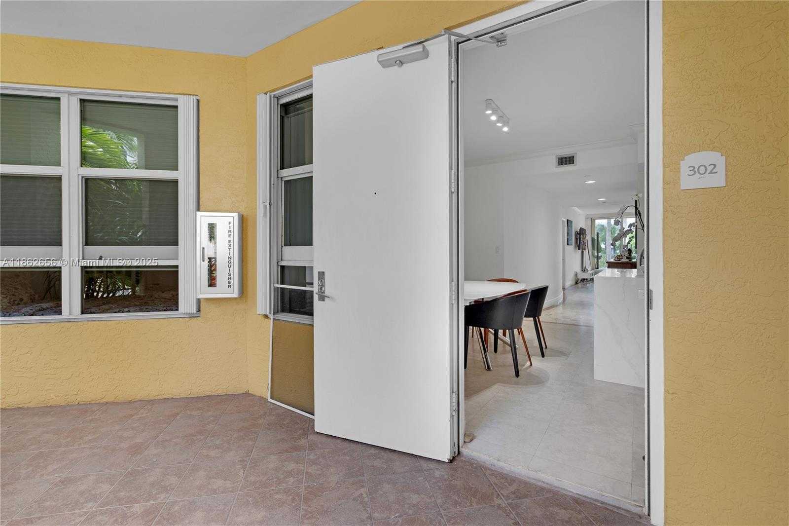 Small Image of 701 CRANDON BLVD #302, Key Biscayne Number 34