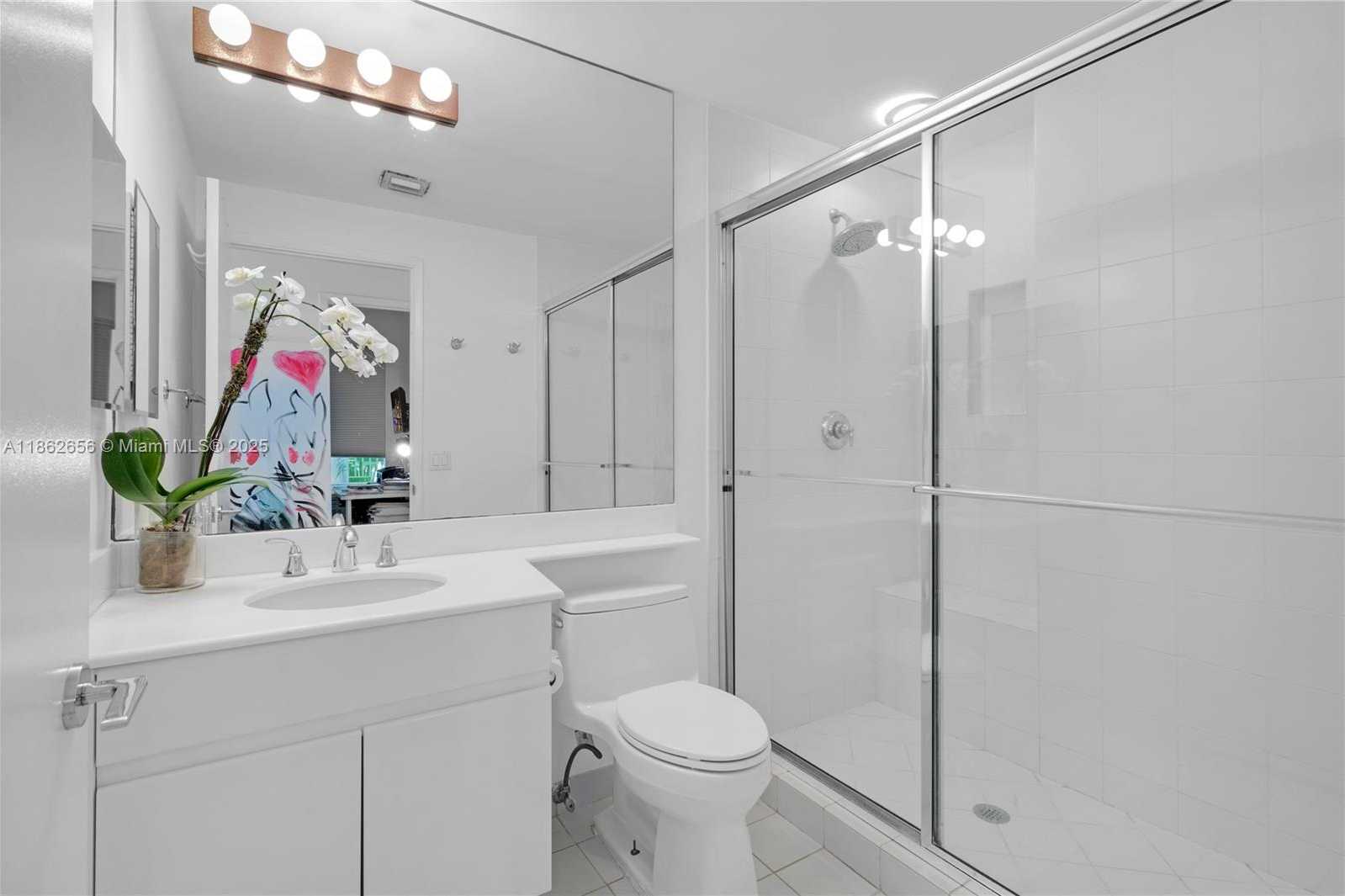 Small Image of 701 CRANDON BLVD #302, Key Biscayne Number 38
