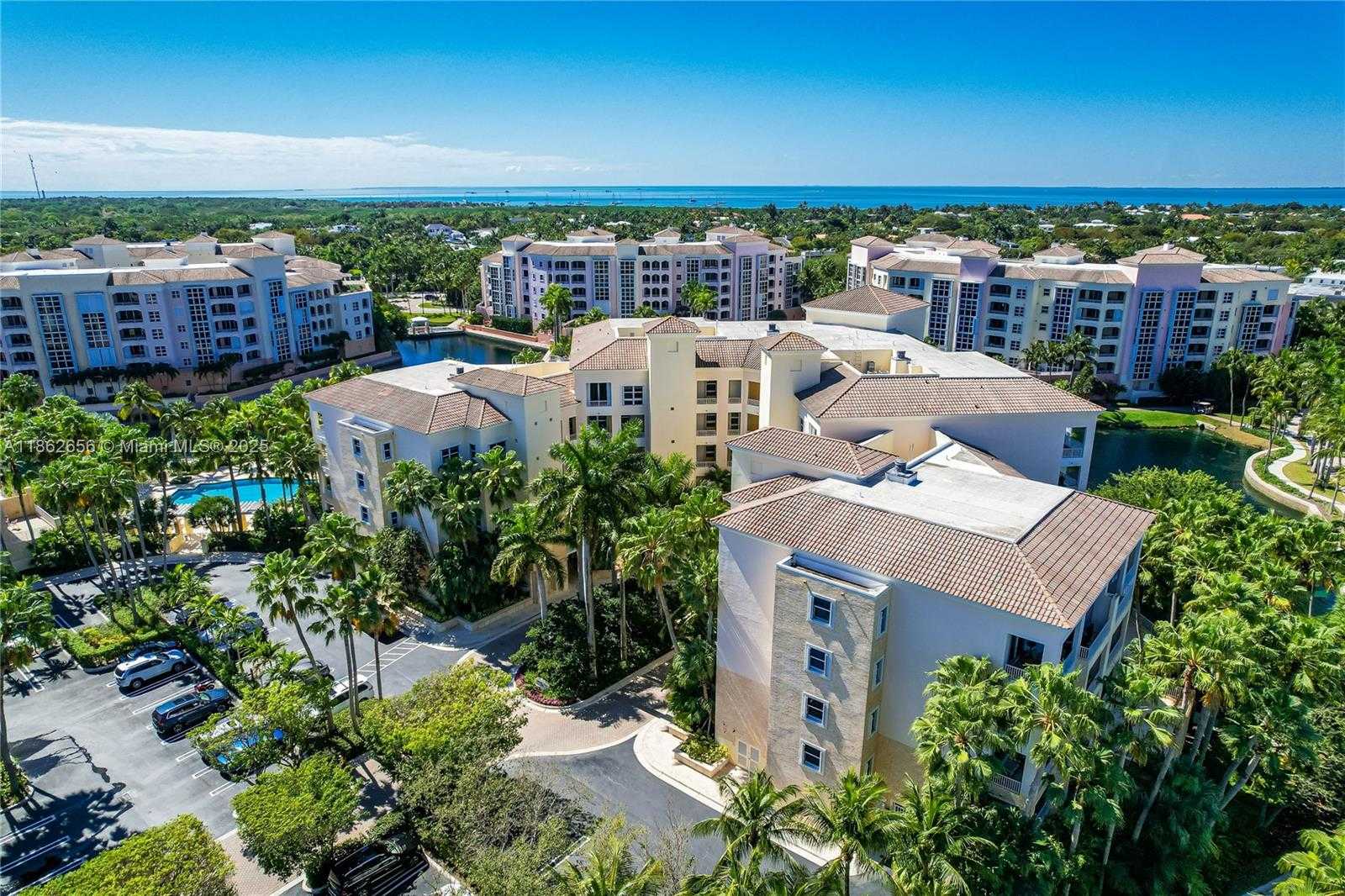 Small Image of 701 CRANDON BLVD #302, Key Biscayne Number 4