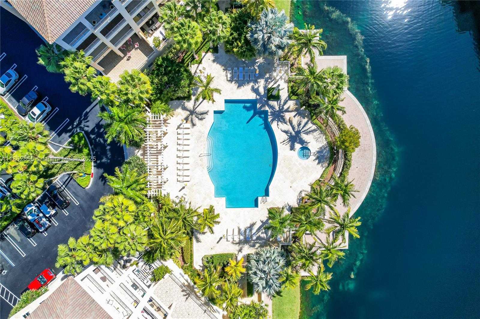 Small Image of 701 CRANDON BLVD #302, Key Biscayne Number 9
