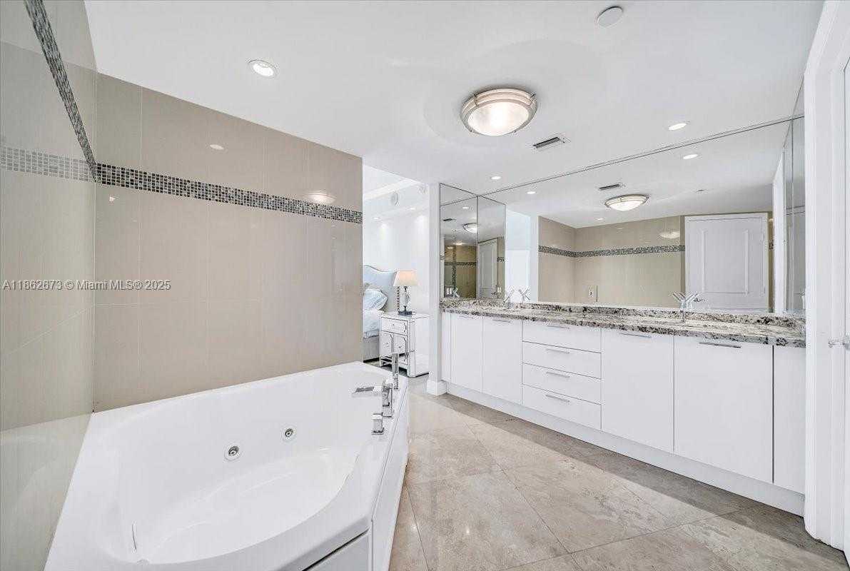 Small Image of 18911 COLLINS AVE #1903, Sunny Isles Beach Number 26