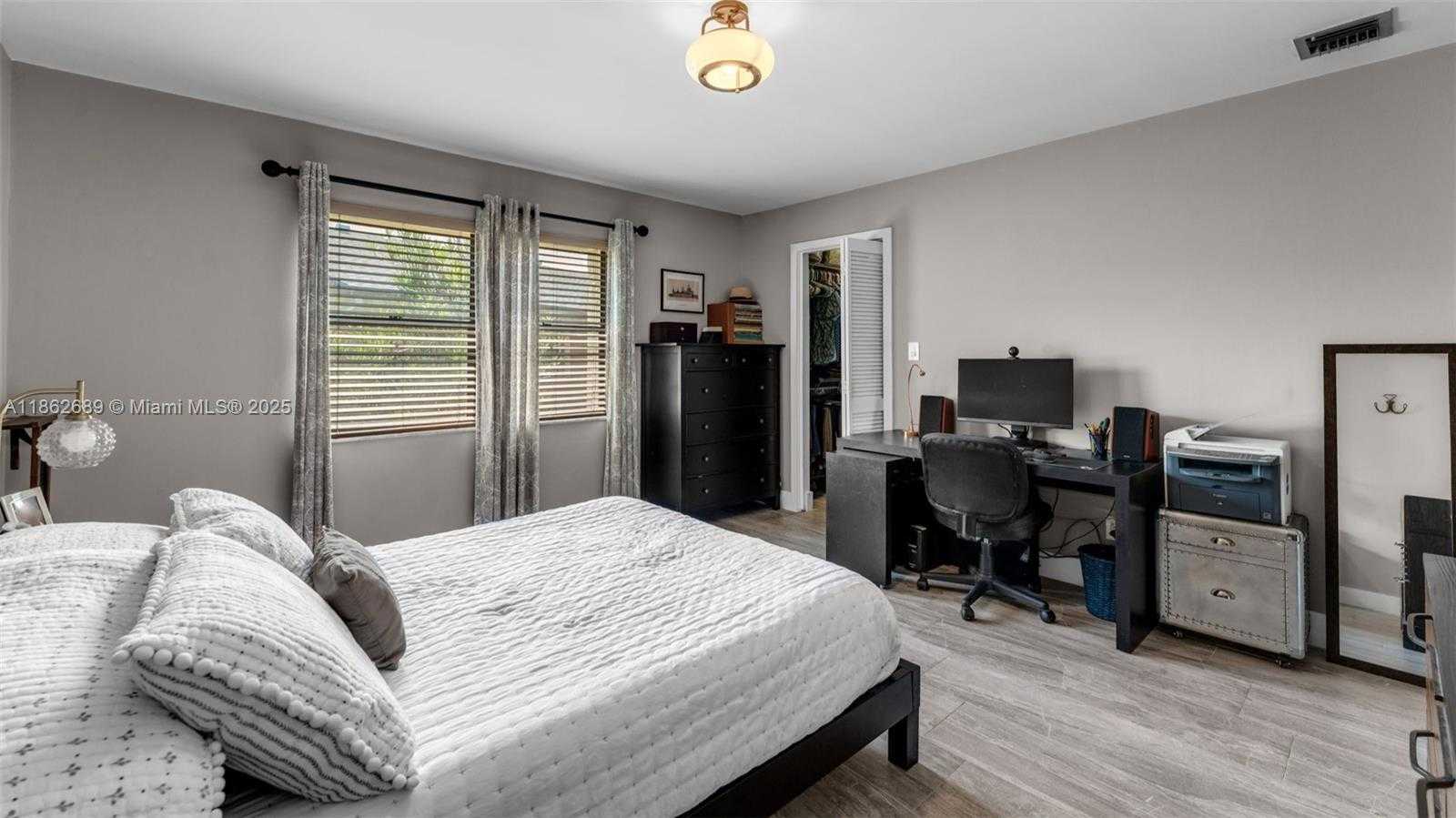 Small Image of 11385 SOUTH WEST 109TH RD #44G, Miami Number 29