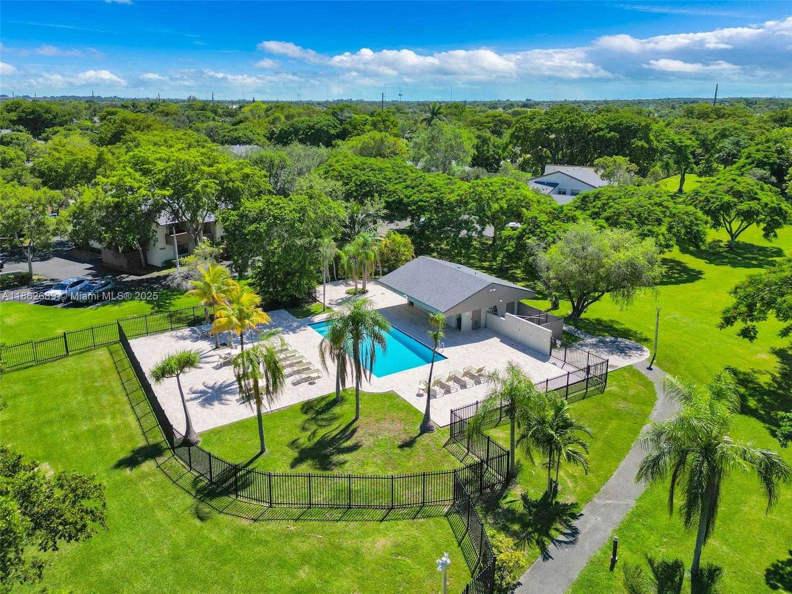 Small Image of 11385 SOUTH WEST 109TH RD #44G, Miami Number 34