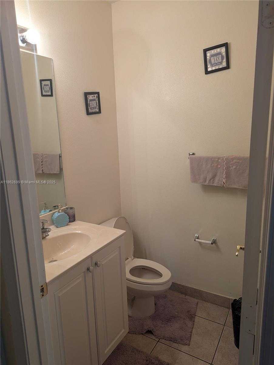 Small Image of 2584 SOUTH WEST 84TH TER #101, Miramar Number 4