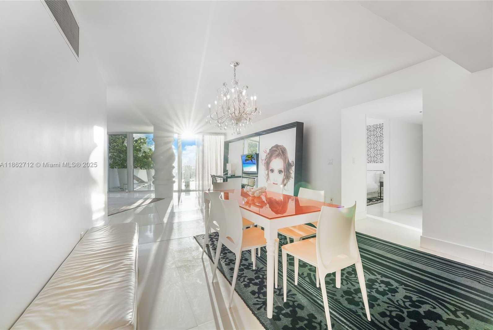 Small Image of 1100 WEST AVE #TS-4, Miami Beach Number 17