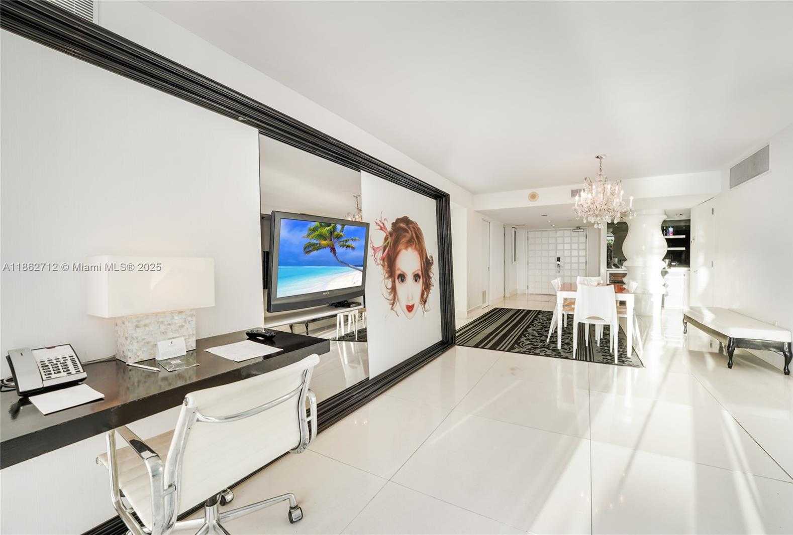 Small Image of 1100 WEST AVE #TS-4, Miami Beach Number 5