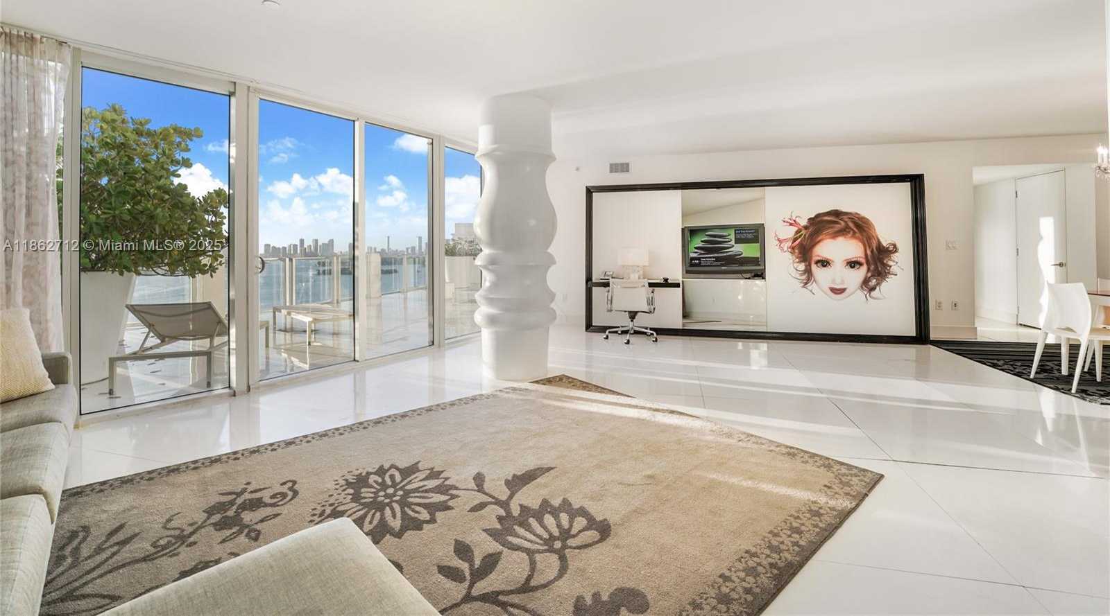 Small Image of 1100 WEST AVE #TS-4, Miami Beach Number 6