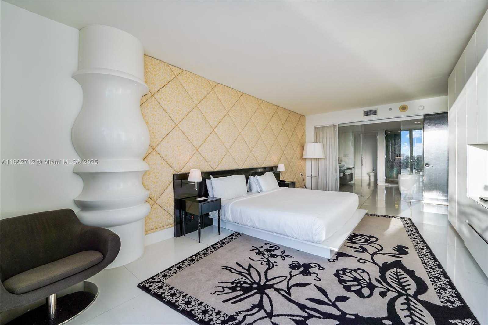 Small Image of 1100 WEST AVE #TS-4, Miami Beach Number 8
