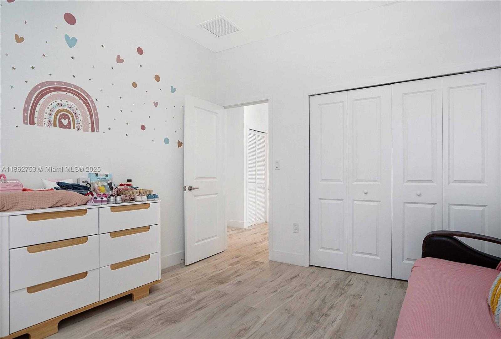 Small Image of 13663 SOUTH WEST 158TH AVE, Miami Number 18