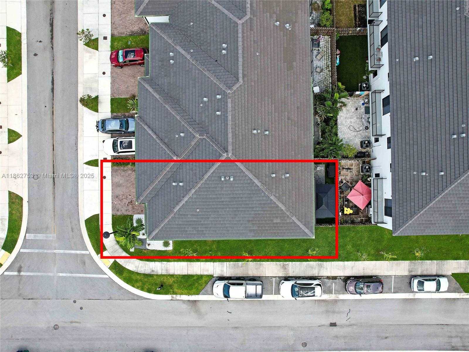 Small Image of 13663 SOUTH WEST 158TH AVE, Miami Number 34