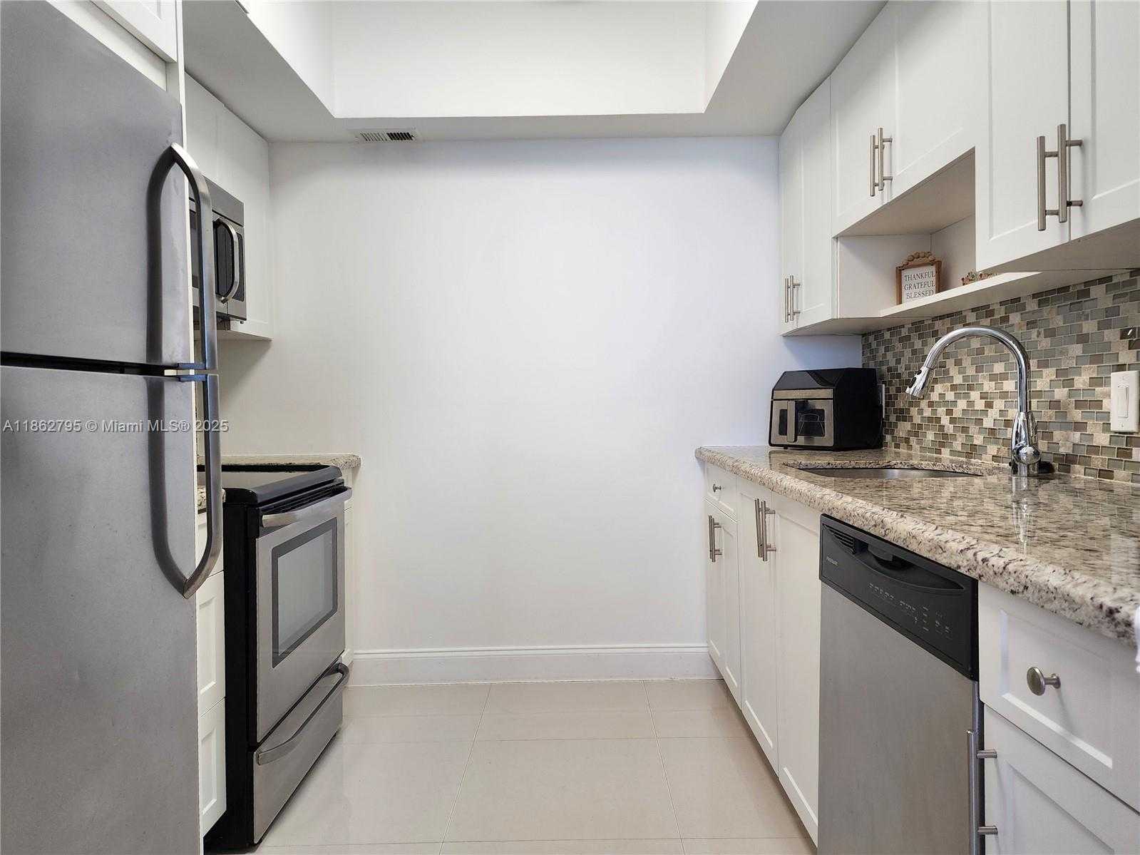 Small Image of 3505 SOUTH OCEAN DR #707, Hollywood Number 10