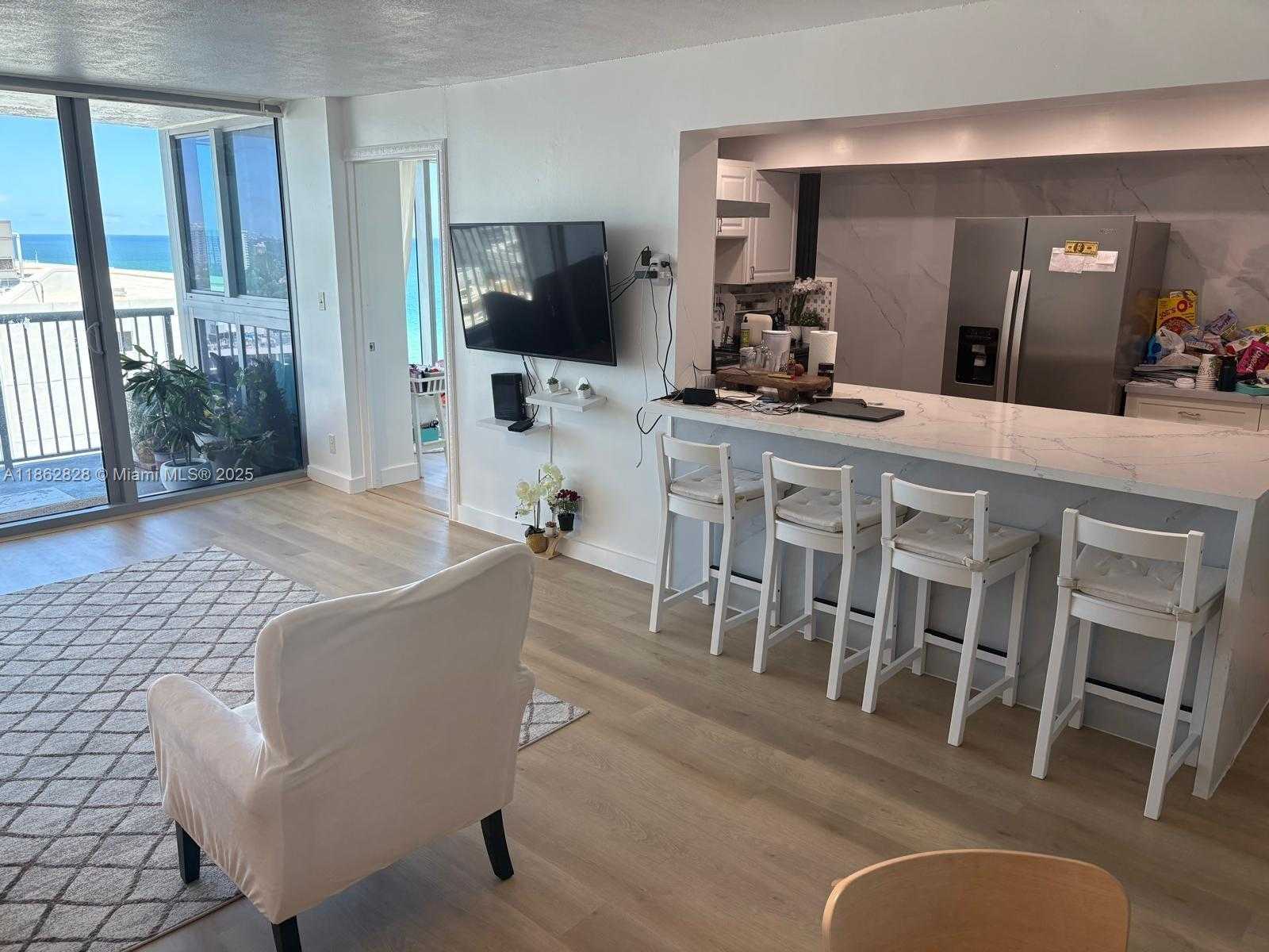 Small Image of 2655 COLLINS AVE #2007, Miami Beach Number 25