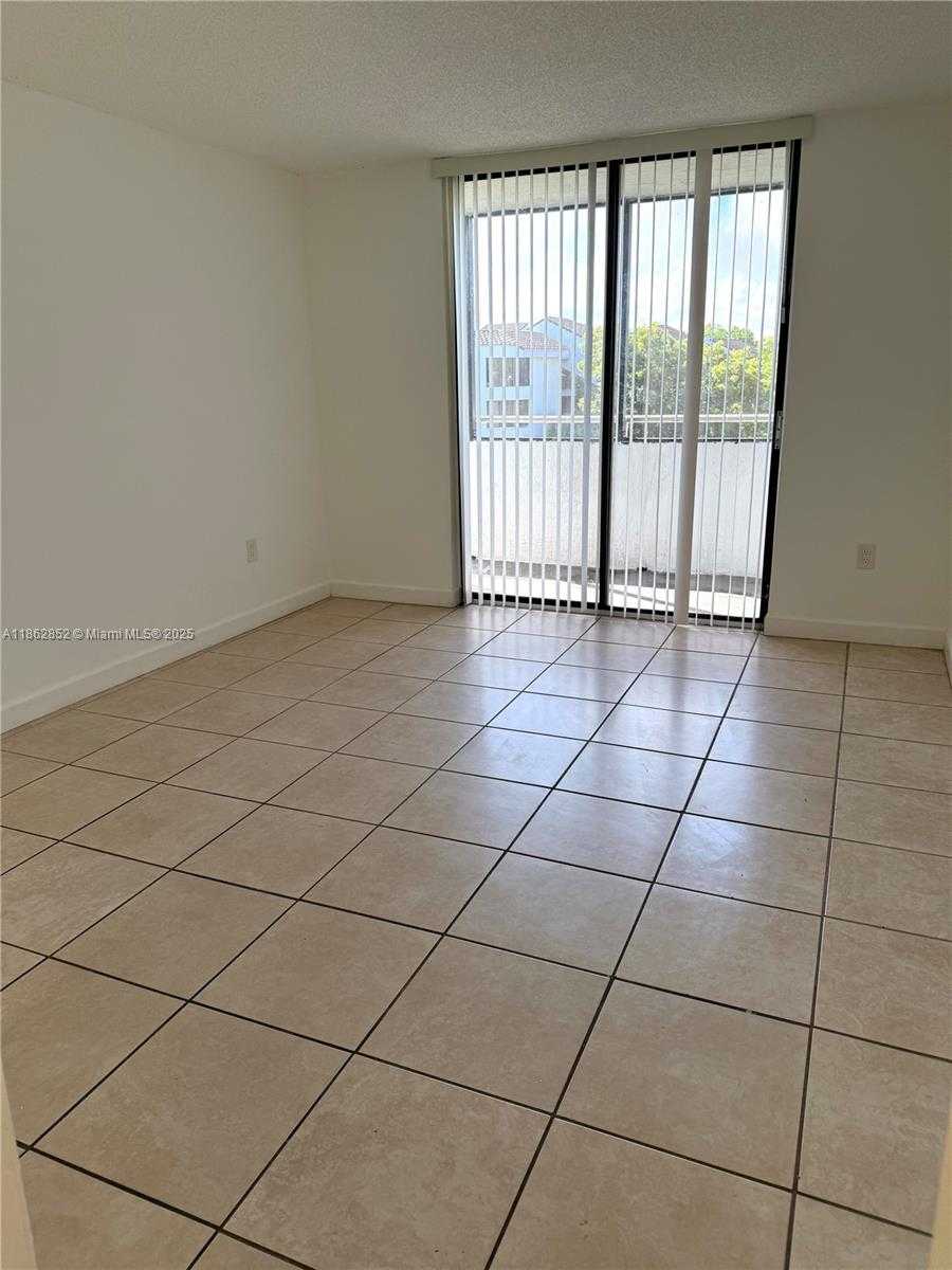Small Image of 8365 SOUTH WEST 152ND AVE #PH4, Miami Number 10