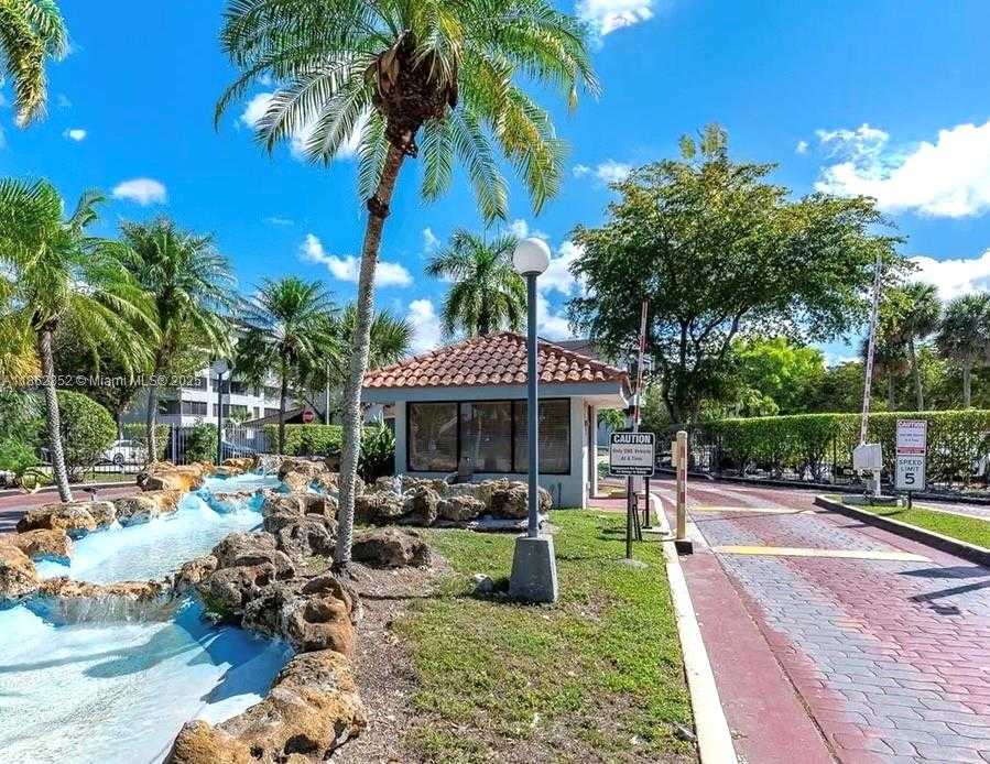 Small Image of 8365 SOUTH WEST 152ND AVE #PH4, Miami Number 14