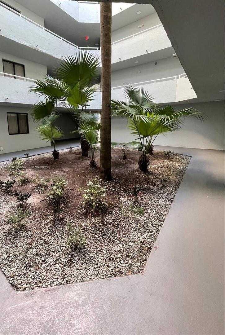 Small Image of 8365 SOUTH WEST 152ND AVE #PH4, Miami Number 3