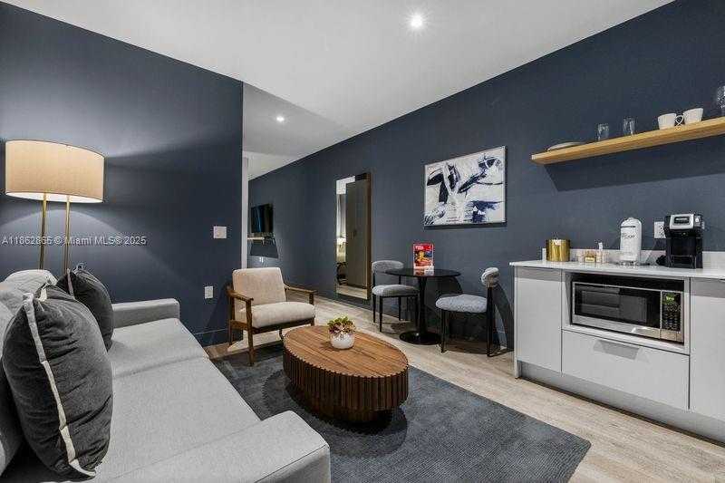 Small Image of 239 SOUTH WEST 9 STREET #602, Miami Number 4